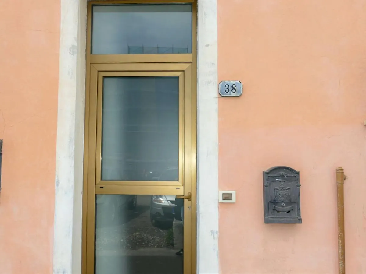 Locazione Turistica La Petit Maison Italy